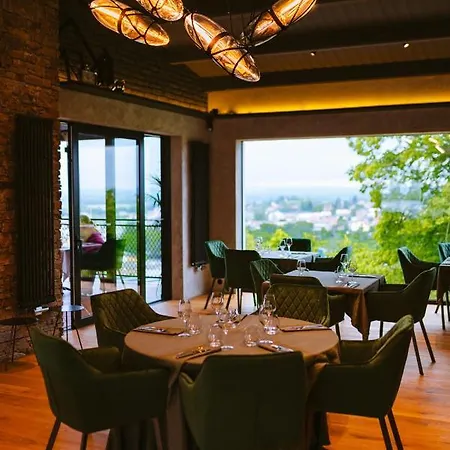 Restaurant & U Hradu