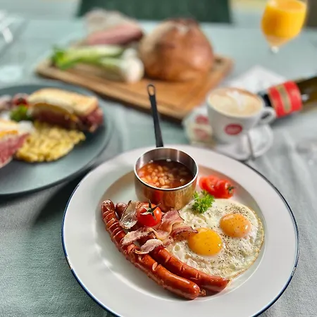 Affittacamere Restaurant & U Hradu 3*