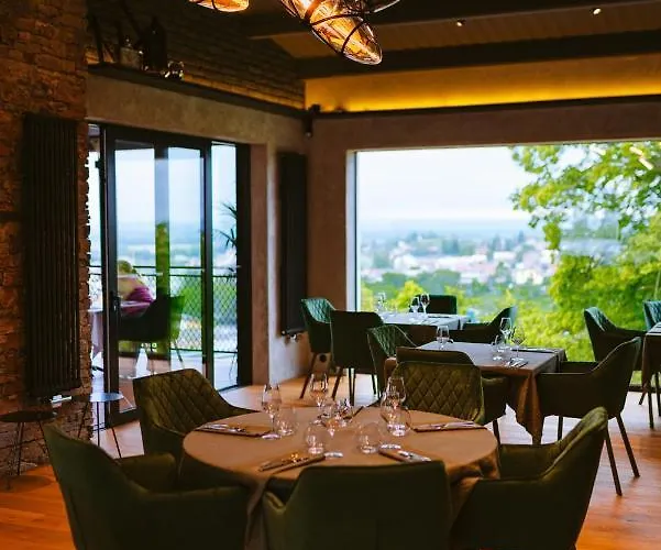 Restaurant & U Hradu