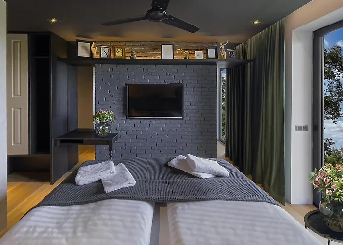 Restaurant & U Hradu 招待所 3*